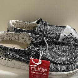 Women’s Hey Dude shoes  Size 8 New with tags 