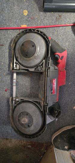 Milwaukee Cordless Band Saw