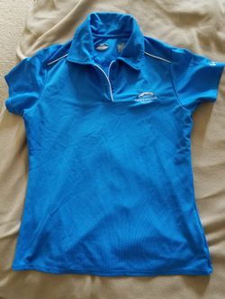 Women golf shirts under armour