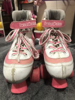 Fire star Roller Skates In Pink.