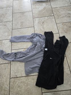 XL Womens Cropped Hoodies