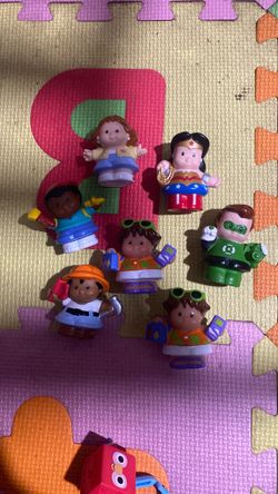 Random Fisher Price Little People Figurines