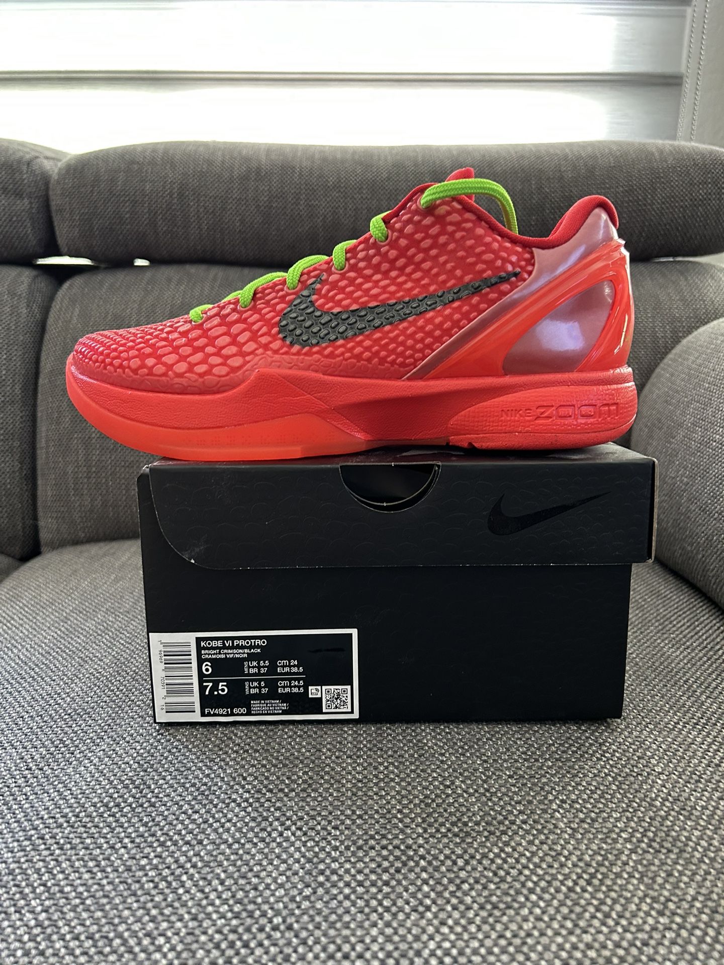 Kobe 6 Reverse Grinch