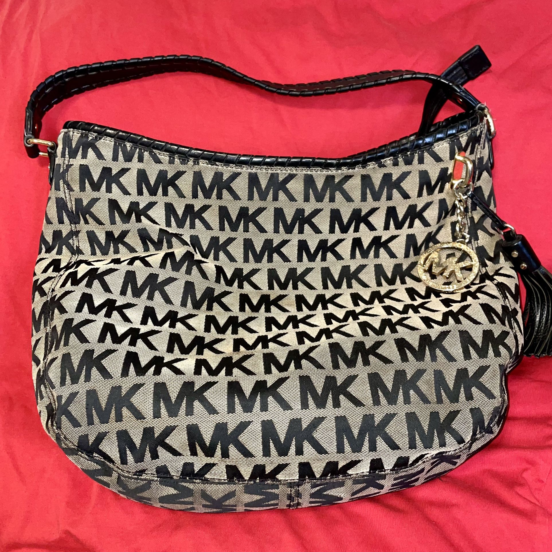 Women’s Michael Kors Monogram Purse (L)