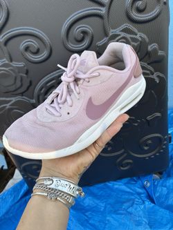 Woman’s Nike $8