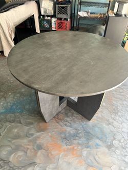 Modern dining table 44 Inches Wide