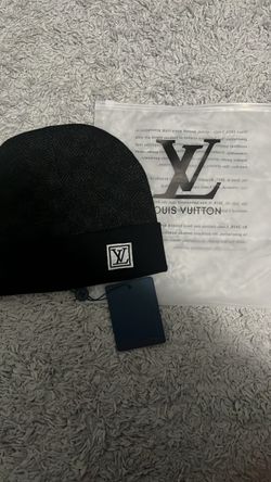 L Beanie