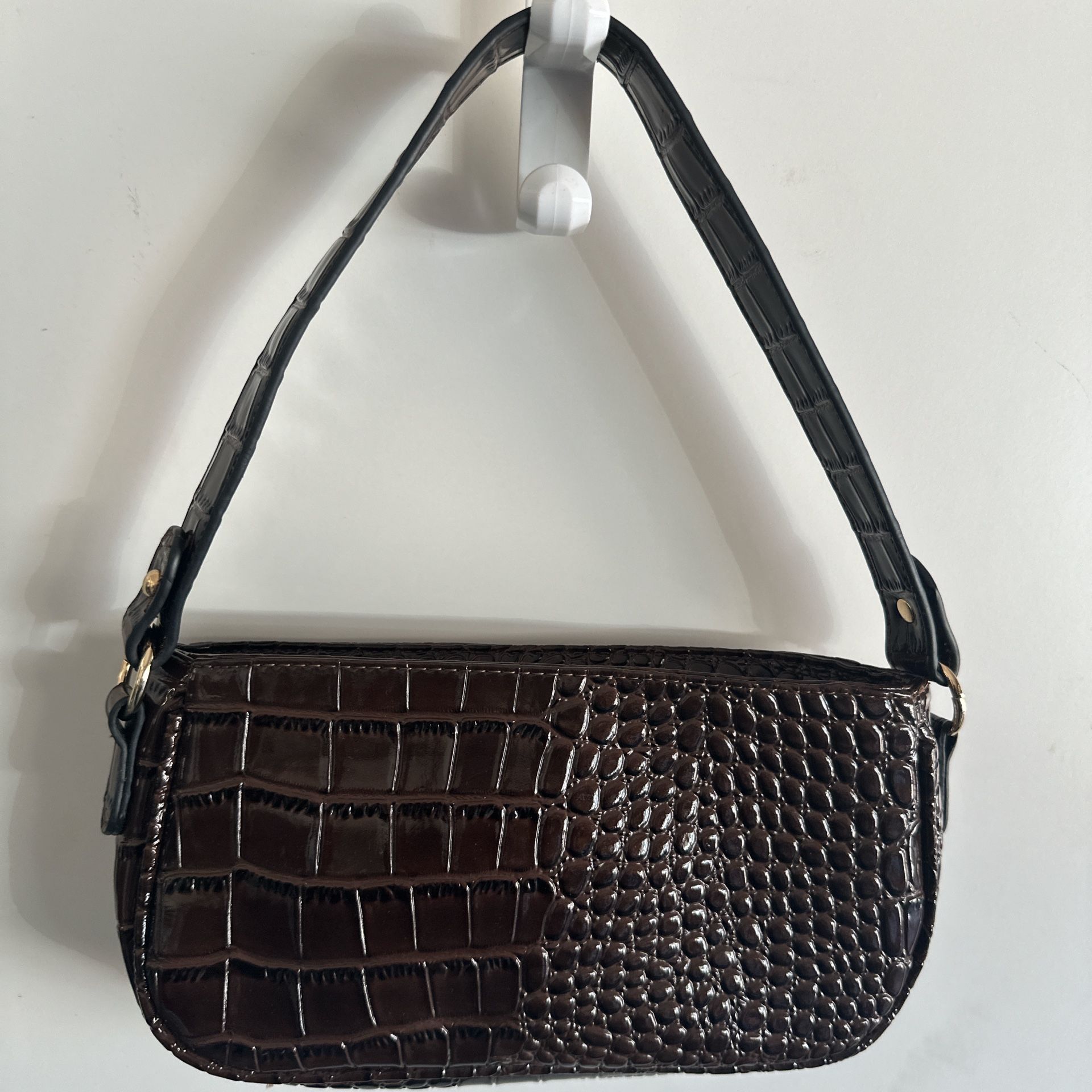 Dark Brown crocodile effect shoulder bag with gold hardware #glamour. 11X5 Inches