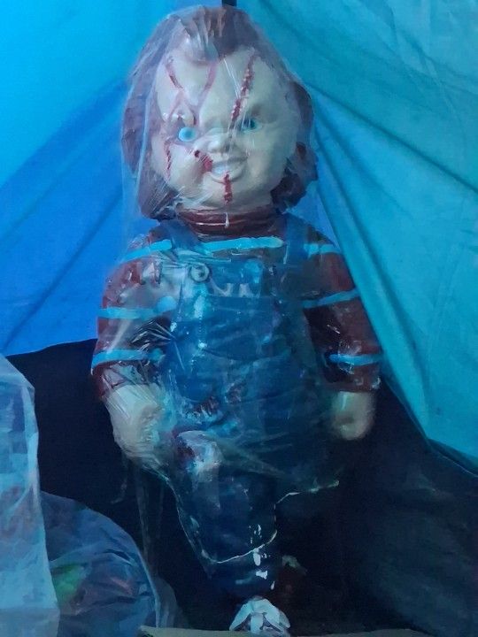 Chucky Stautue