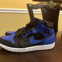 Air Jordan 1 Mid