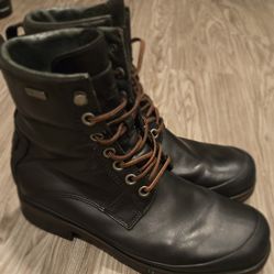 UGG Australia Men's Black Waterproof Howell Leather Boots Size 10