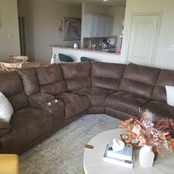 Sectional couch