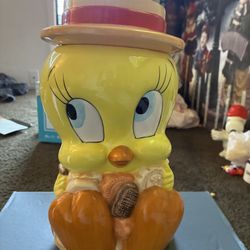 Tweety Bird Cookie Jar