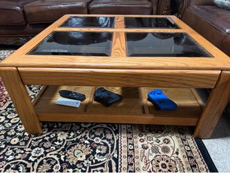 Square Coffee table with bamboo wood and glass top