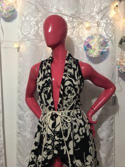 NEW Bcbg large sweater top with bow