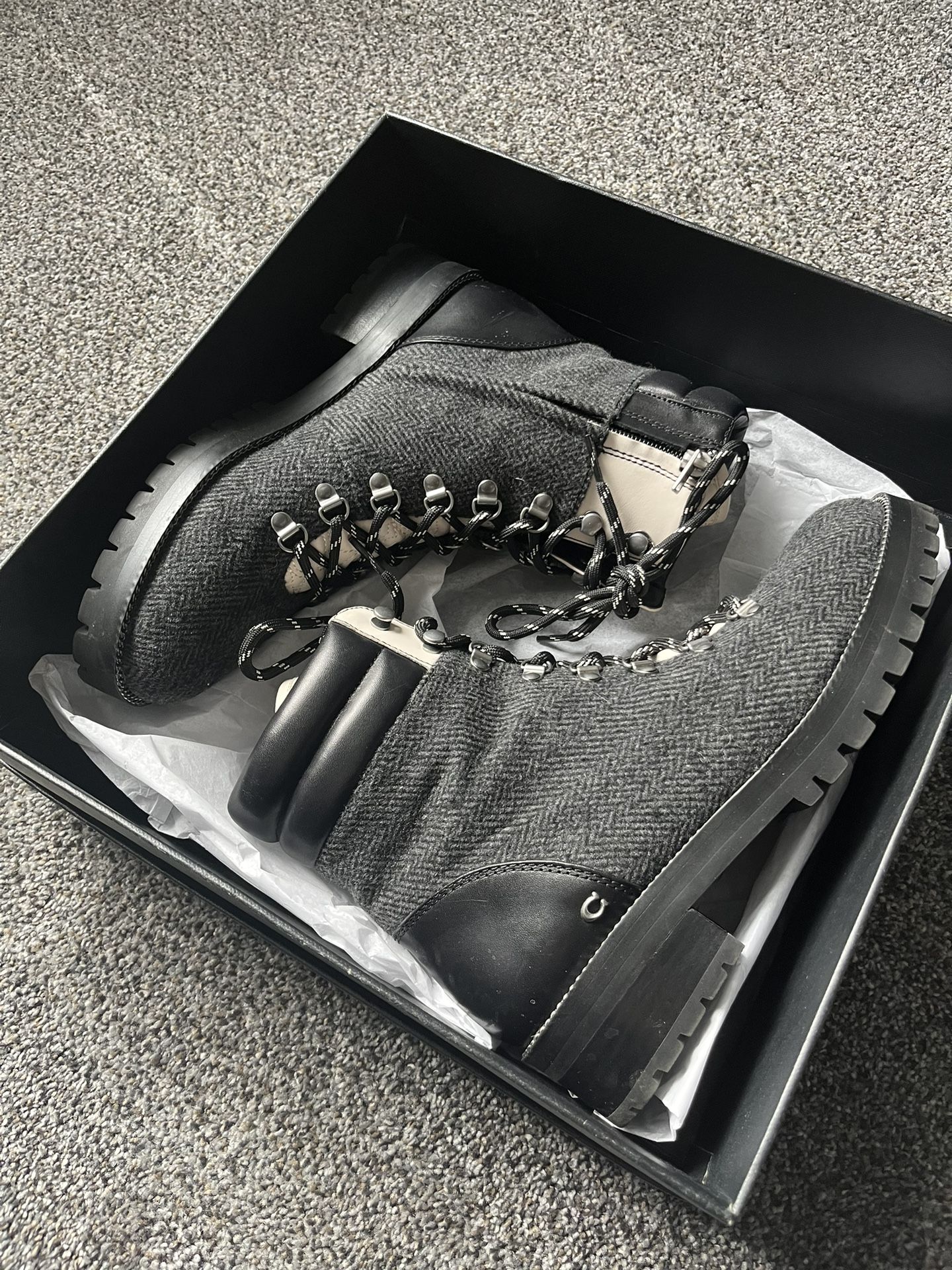 Coach Boots 8.5