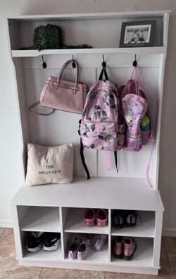 Hall Tree With Bench