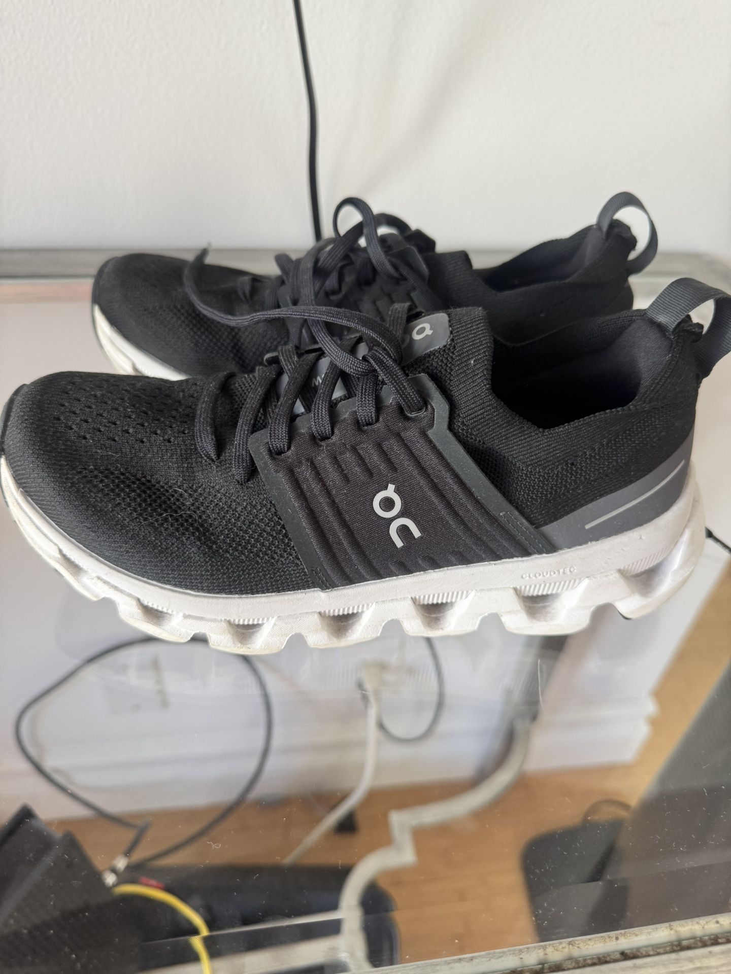 Women’s Running Shoes Oncloud Brand Women’s Size 7