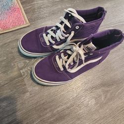 Shoes (NEED WIPE DOWN)