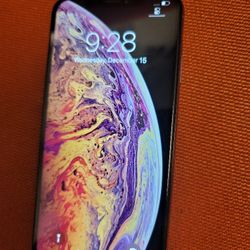 Unlocked IPhone Xs Max 