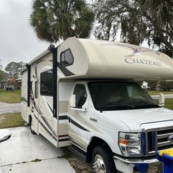 2016 Thor Motor Coach Chateau 26ft