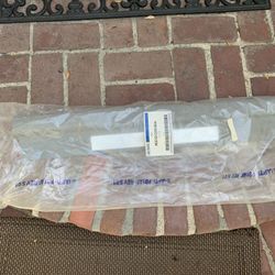 Door scuff plate