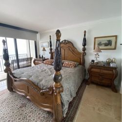 KING SIZE Michael Amini Bedroom Set ( Deliver Available) 