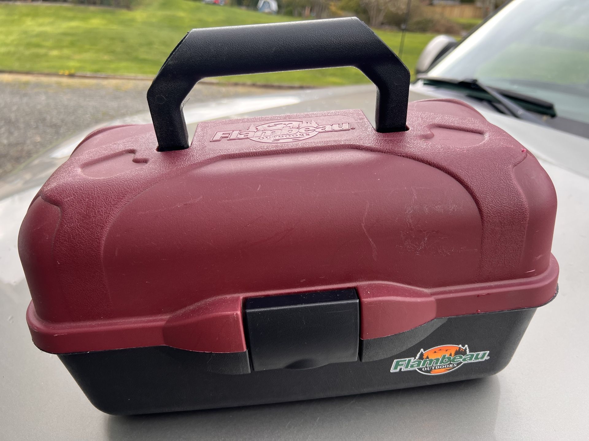 Fishing tackle box with gear