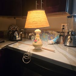 Hand Painted In Italy  Side Table Lamp Vintage 