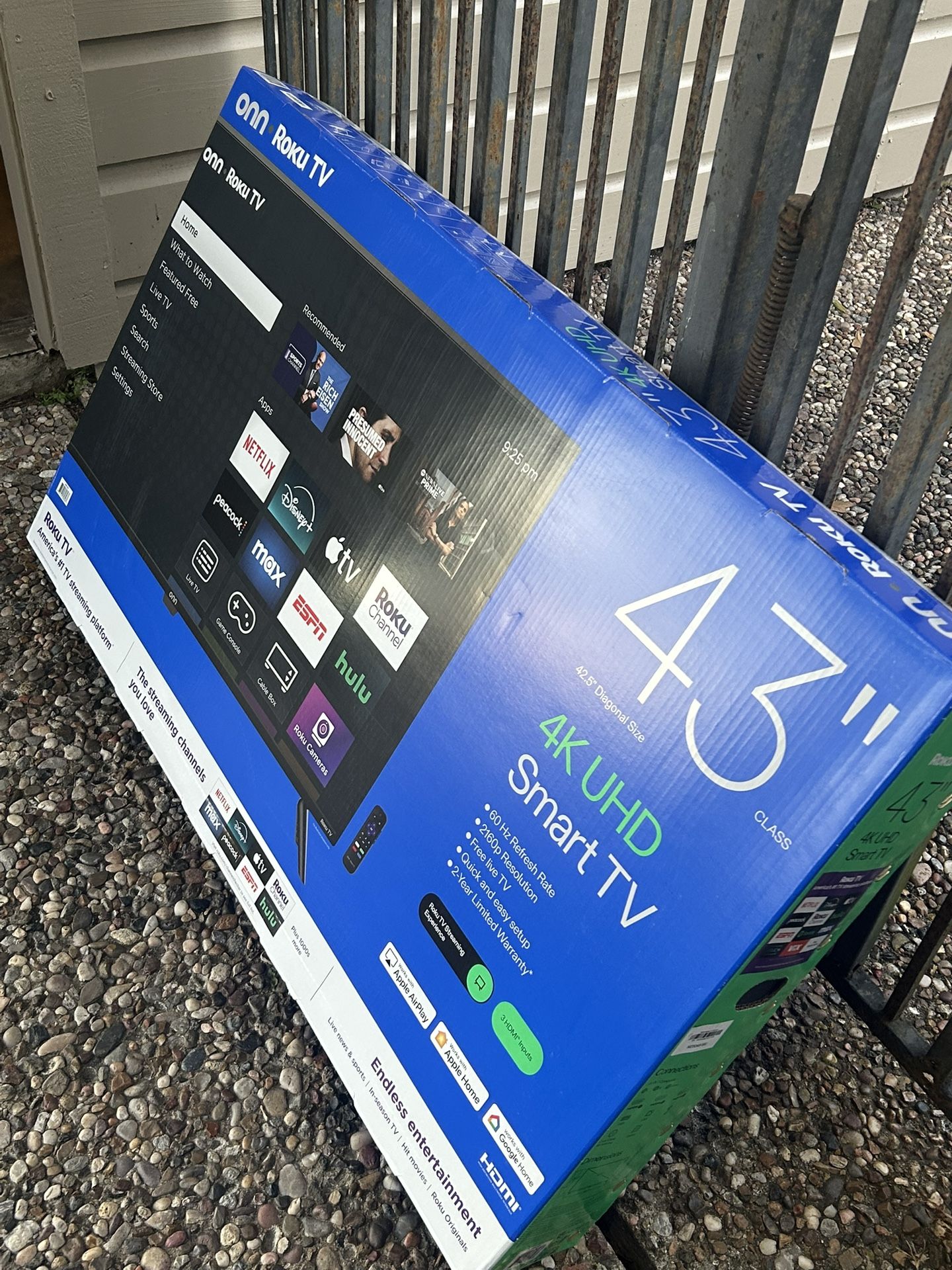 ONN Roku 43” 4K Smart TV