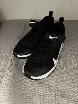 Vendo Estos Zapatos Jordan Size 7 Y Nike De Ni os Size 13 for Sale