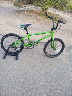 FREE AGENT Maverick 20 In kids Bike