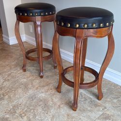 Swivel bar Height Stools