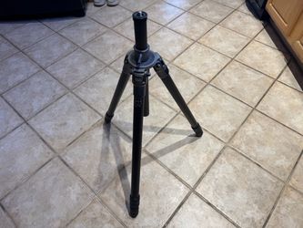 Gitzo G1327 Mountaineer Series 3 Carbon Fiber Tripod — 3-Section