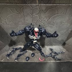 Mafex KO Venom Action Figure with Accessories