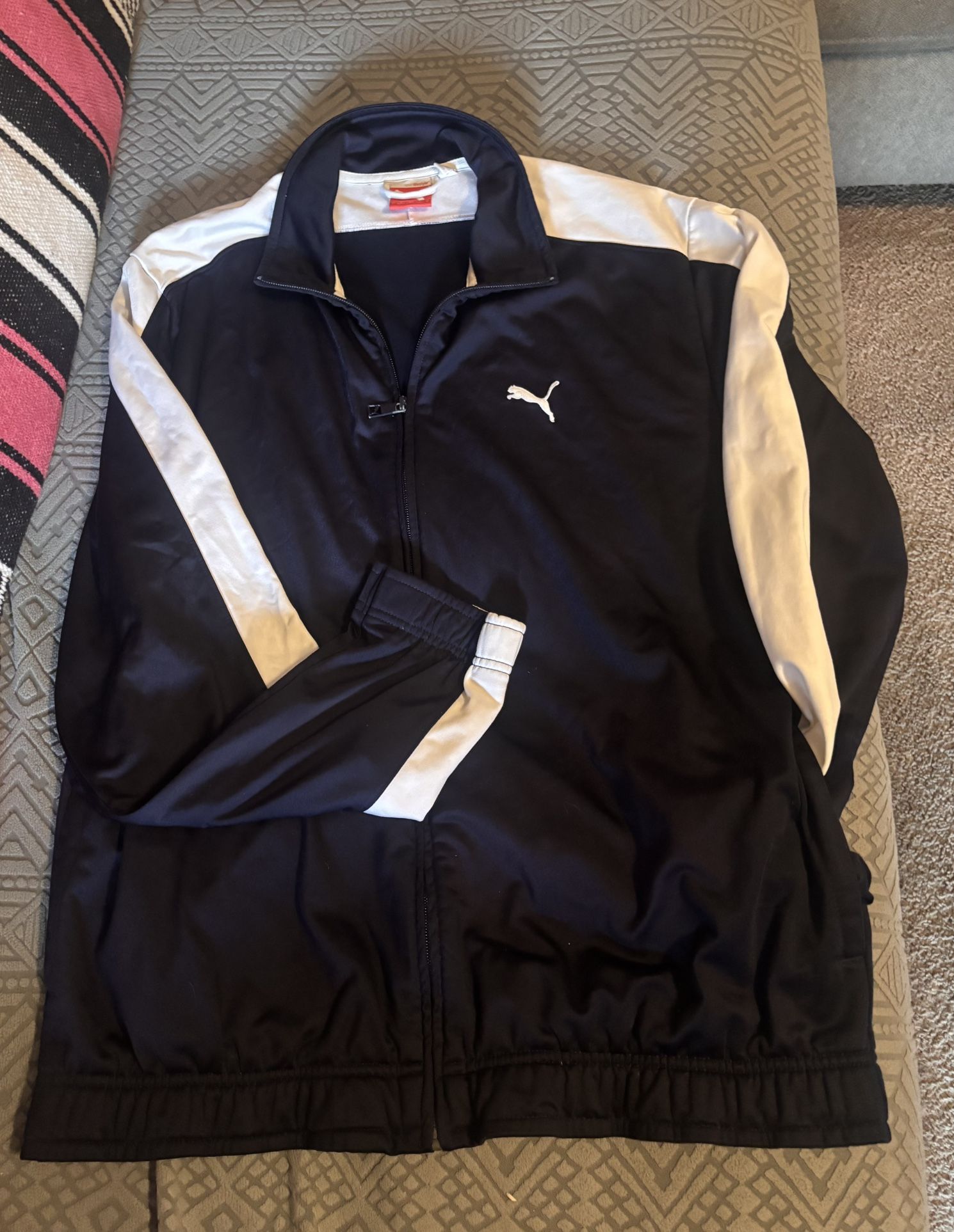 Men's Puma ZIP-UP (L)