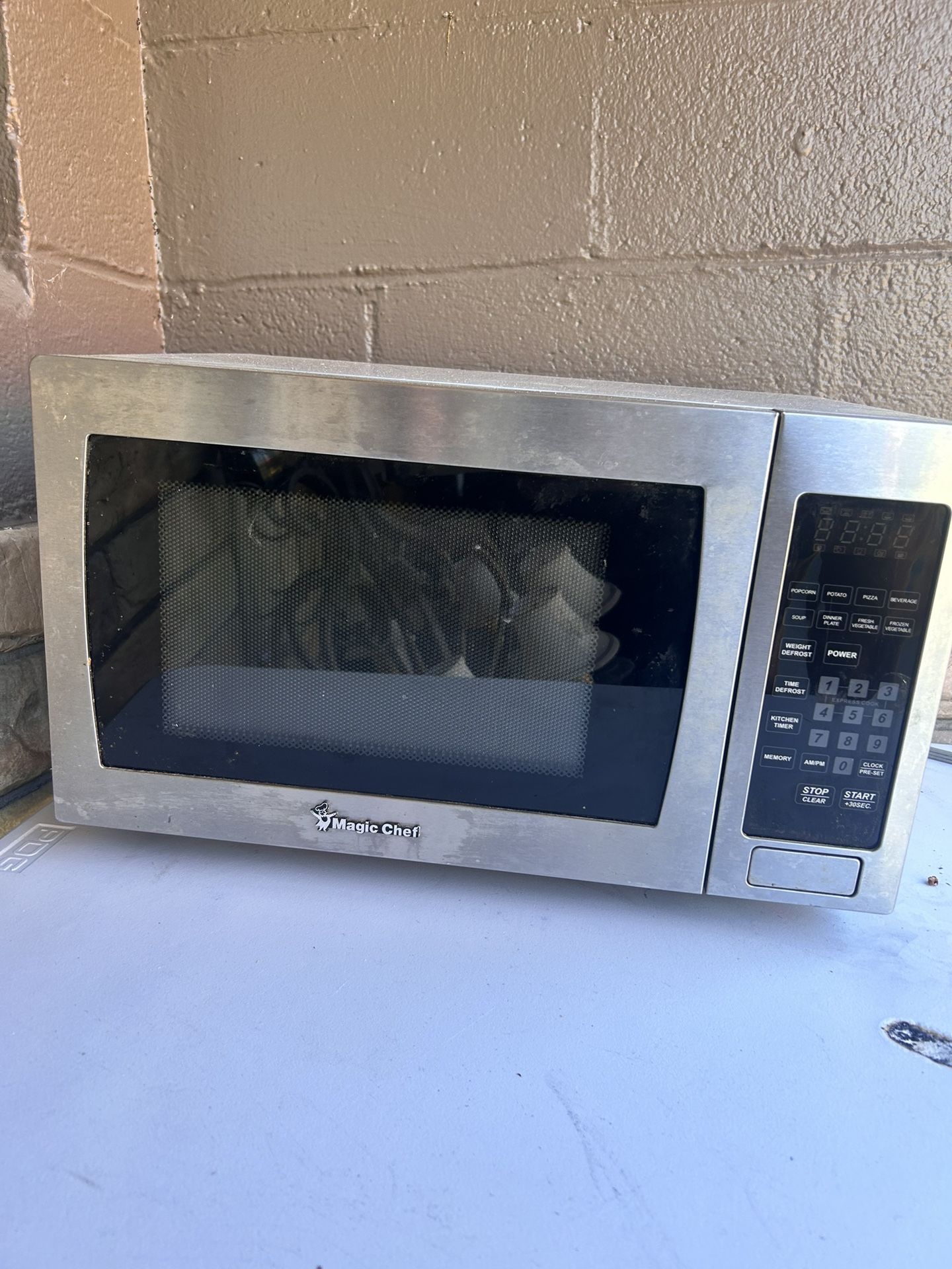 Magic Chef Microwave