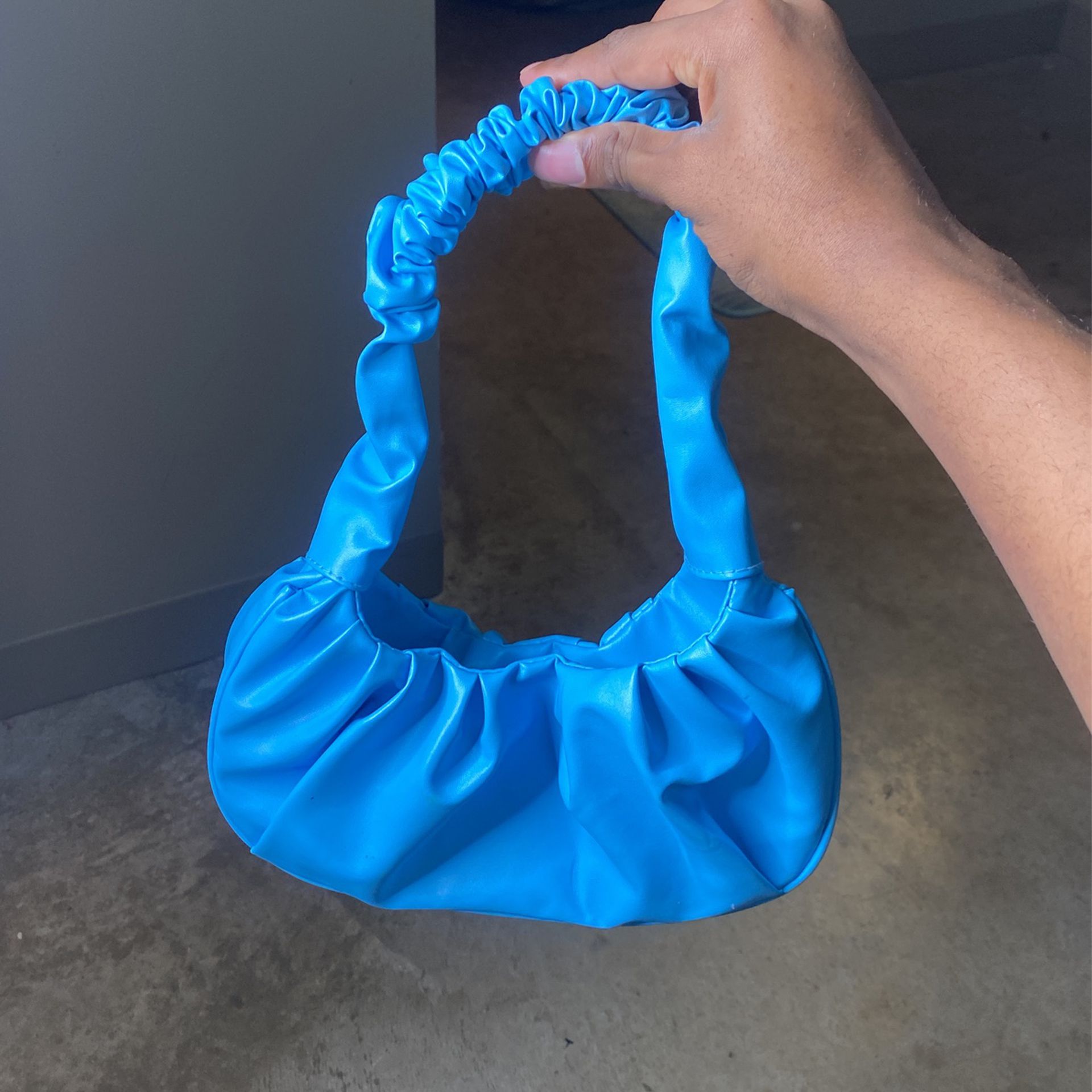 Trash Bag Purse for Sale in Houston, TX - OfferUp