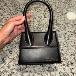 JACQUEMUS BAG FOR SALE 