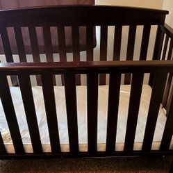 BABY CRIB 