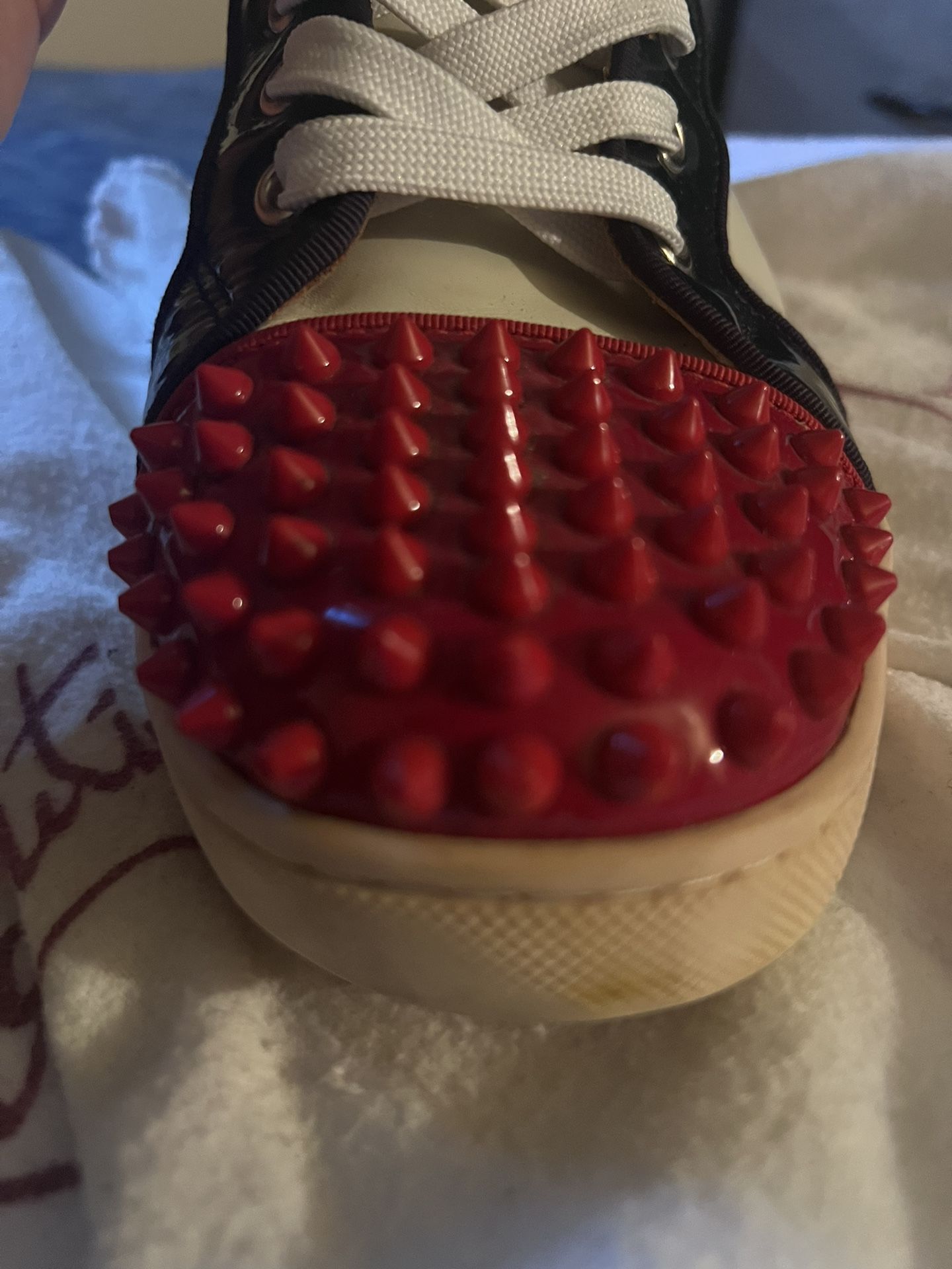 Red white and blue christian louboutin clearance