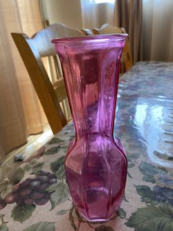 Pink Glass Flower Vase / Florero de Vidrio