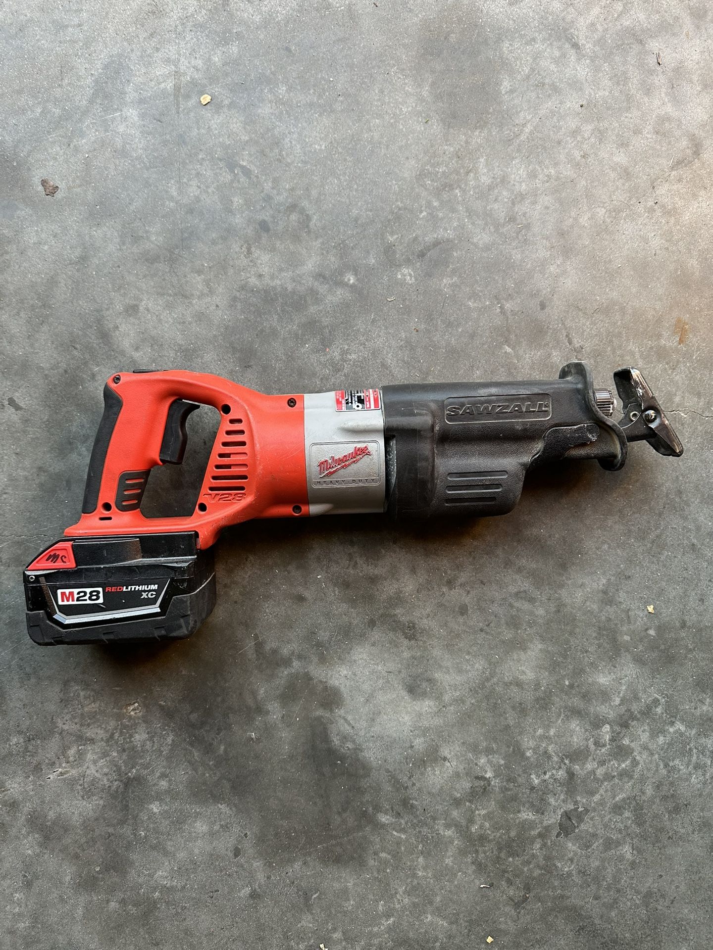 Milwaukee Sawzall M28