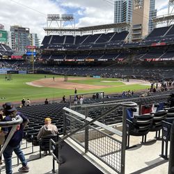 Padres vs Giants Monday 3/30/26 belt bag giveaway