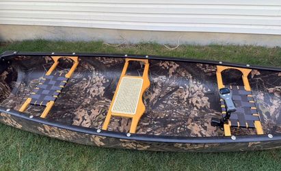 Esquif Canoe with Suzuki 2.5 Motor