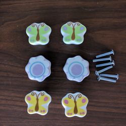 6 Knobs Kids Nursery Decor 