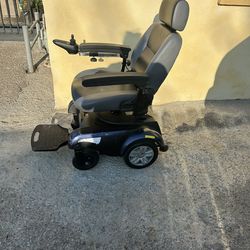 Electric Wheelchair