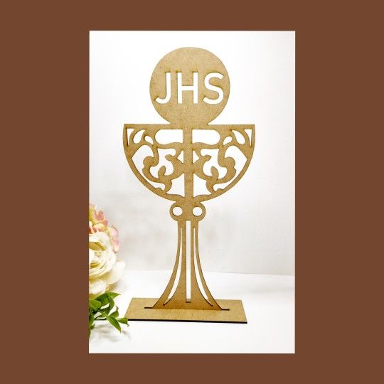 Holy Chalice Cake Topper. Wooden Grial First Holy Communion Cake Topper. JHS Confirmation Centerpiece. Centro de mesa de Primera Comunión