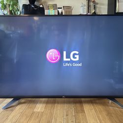 📺 LG 65” 4K UHD Smart TV – Excellent Condition! (Model 65UF7690)