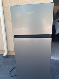 Hisense mini Refrigerator